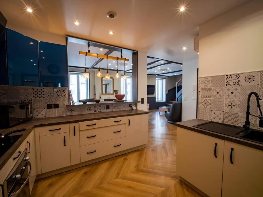 Mega Jeanne D'Arc Billard Baby Foot Logements Insolites Nancy Exterior foto