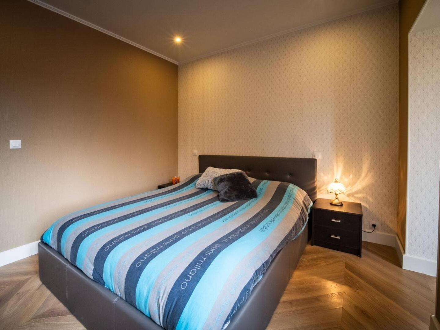 Mega Jeanne D'Arc Billard Baby Foot Logements Insolites Nancy Exterior foto